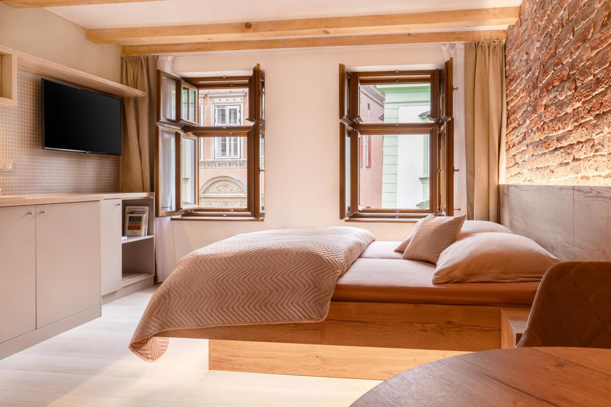 White Wolf Boutique Apartments Olomouc Eksteriør billede