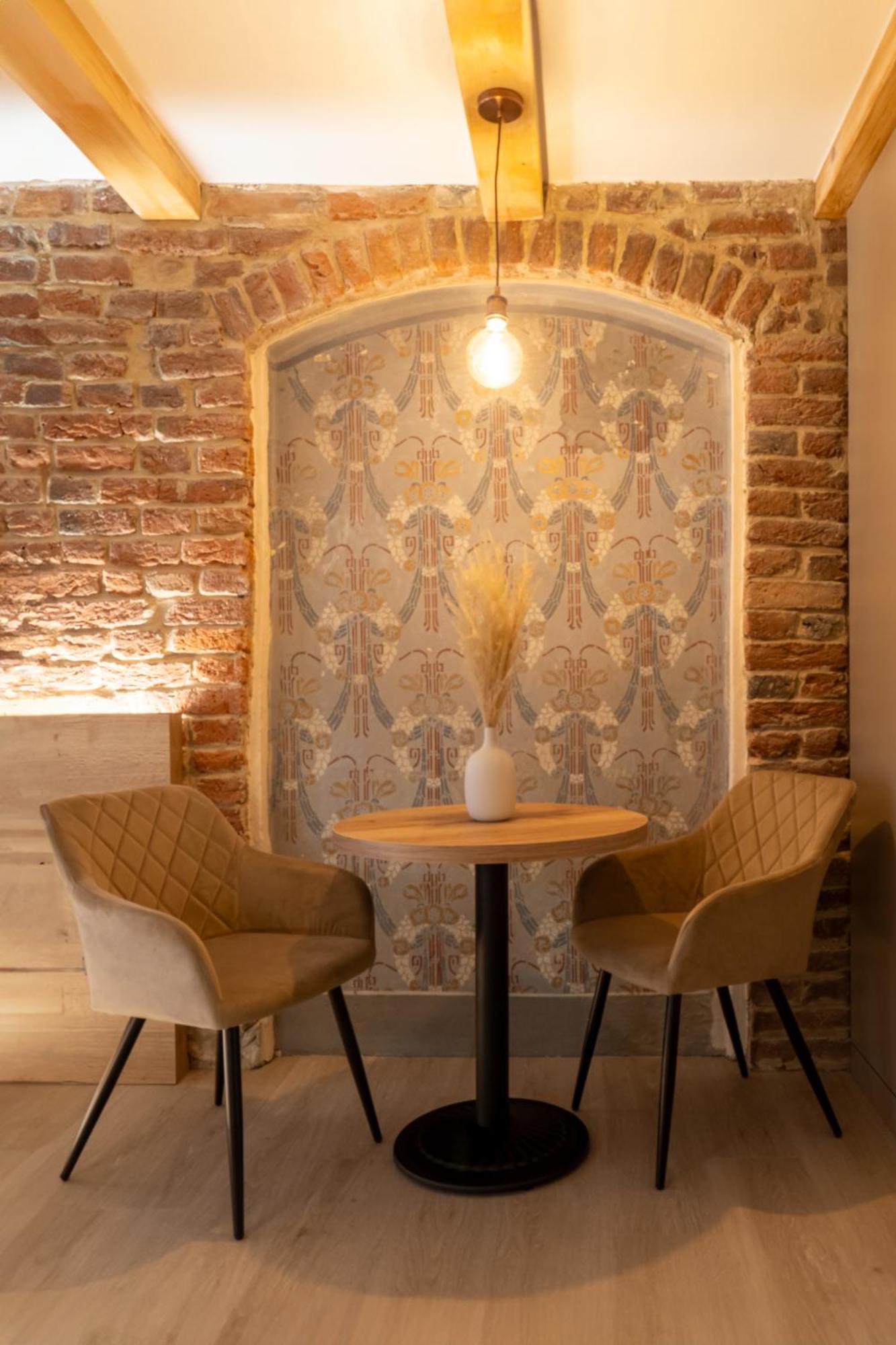 White Wolf Boutique Apartments Olomouc Eksteriør billede