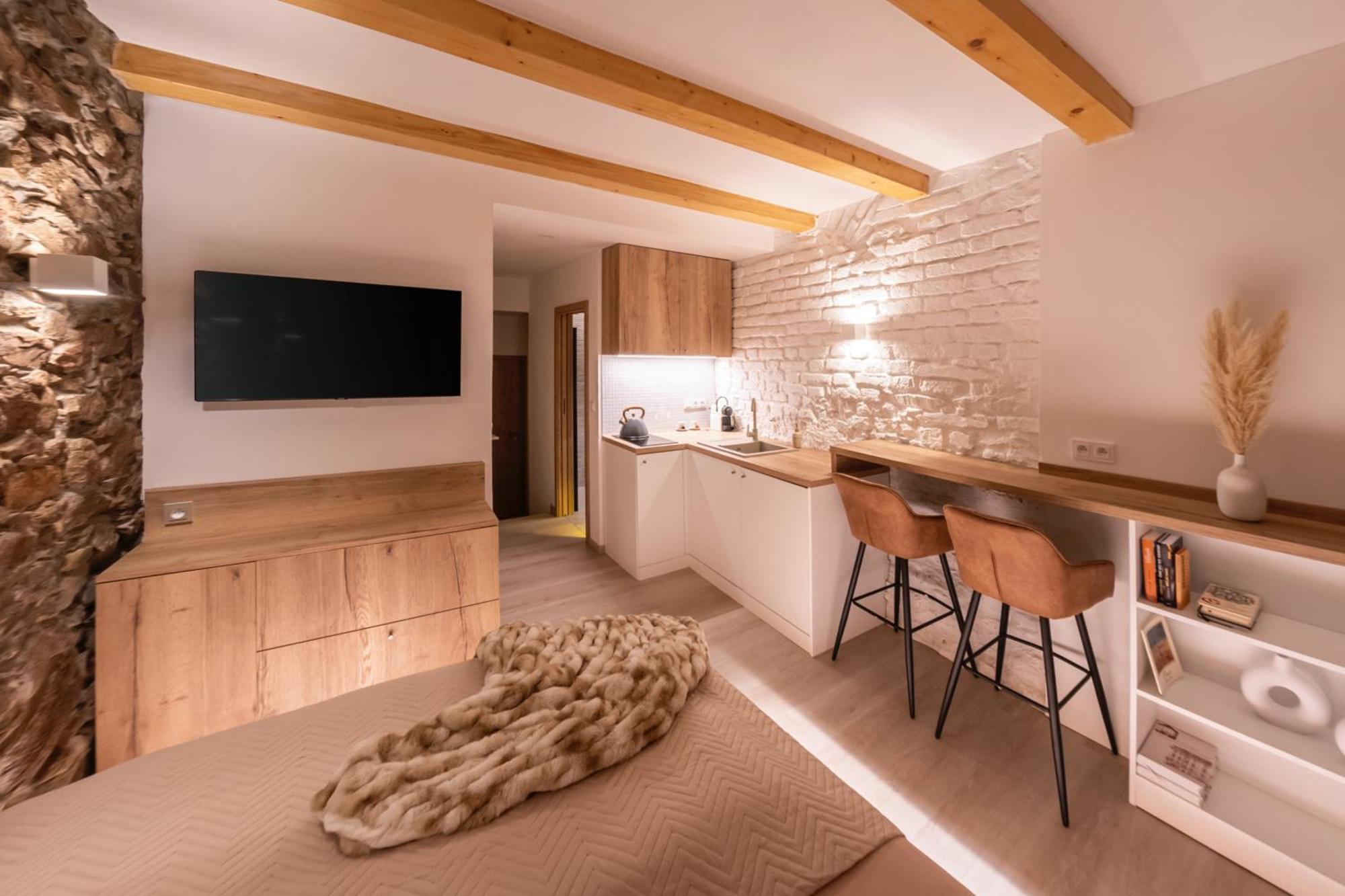 White Wolf Boutique Apartments Olomouc Eksteriør billede