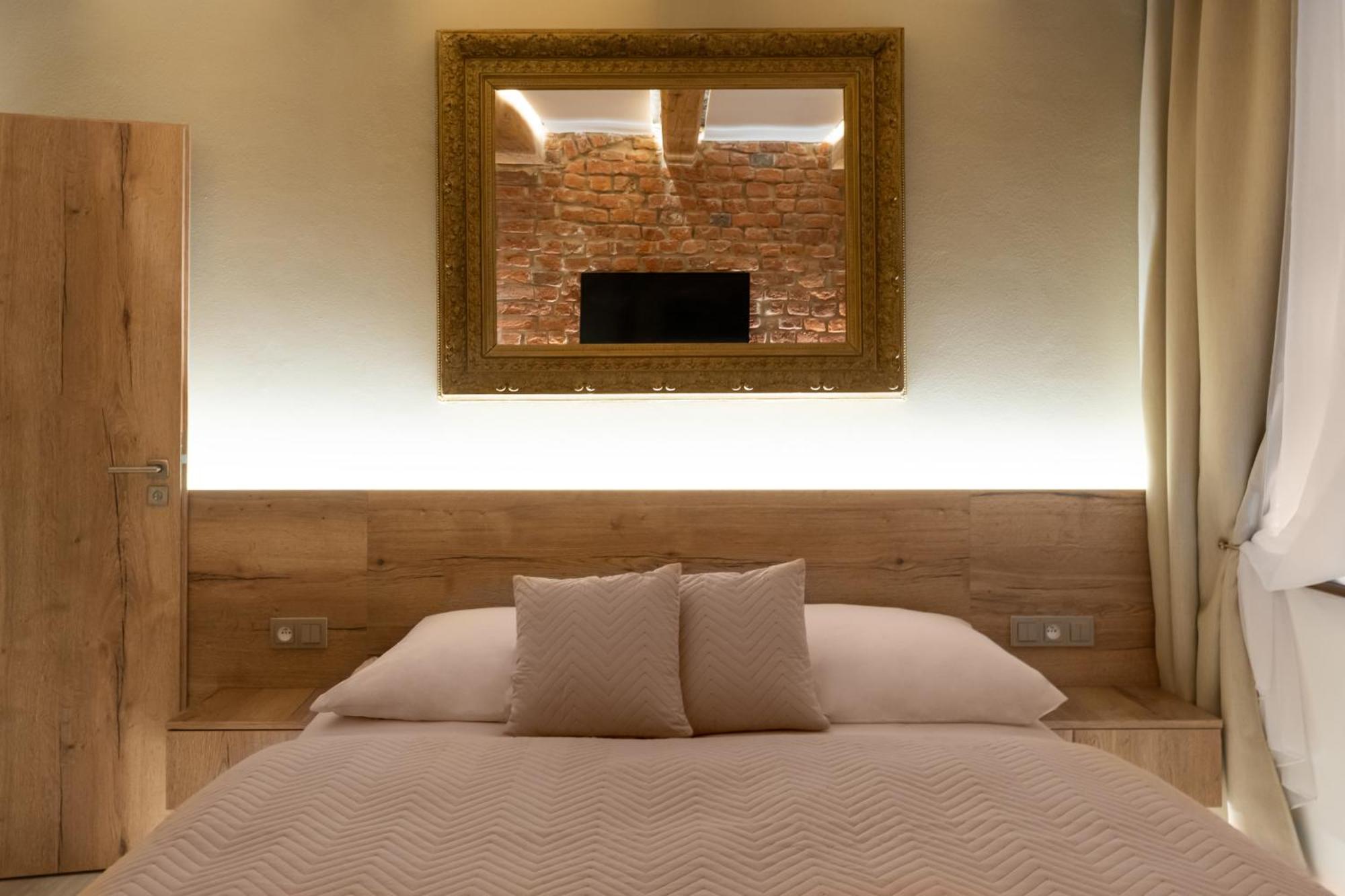White Wolf Boutique Apartments Olomouc Eksteriør billede