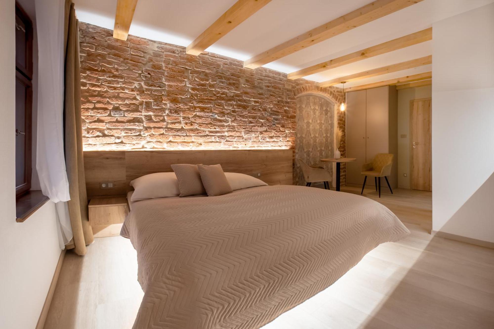 White Wolf Boutique Apartments Olomouc Eksteriør billede