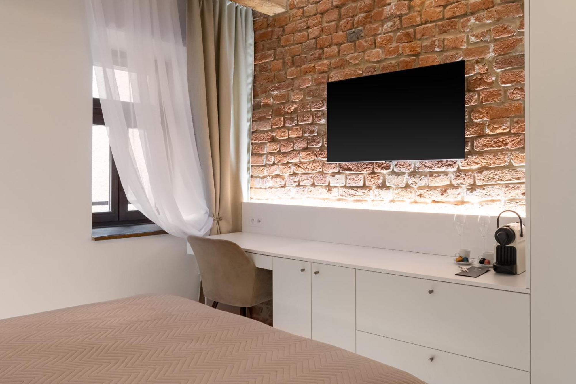 White Wolf Boutique Apartments Olomouc Eksteriør billede